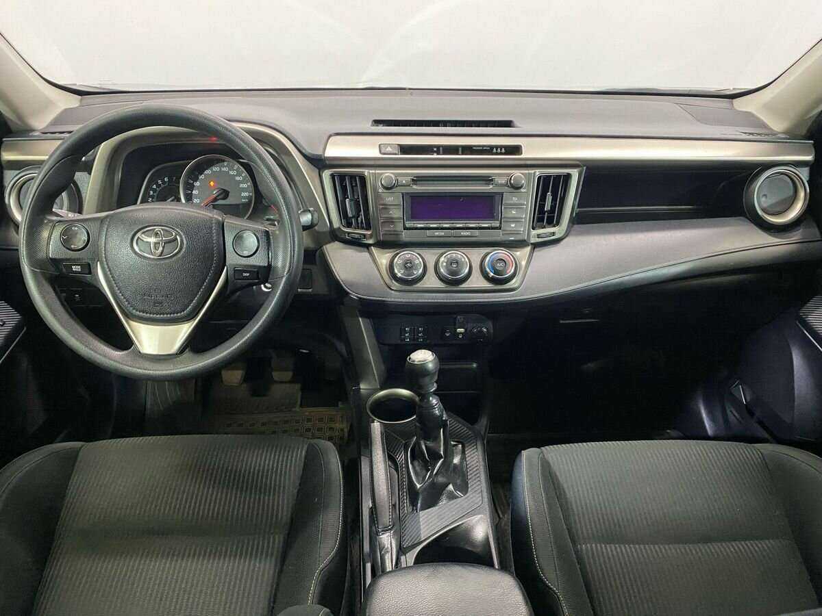 Toyota RAV4 б/у, 2014, Механическая. Фото: #8