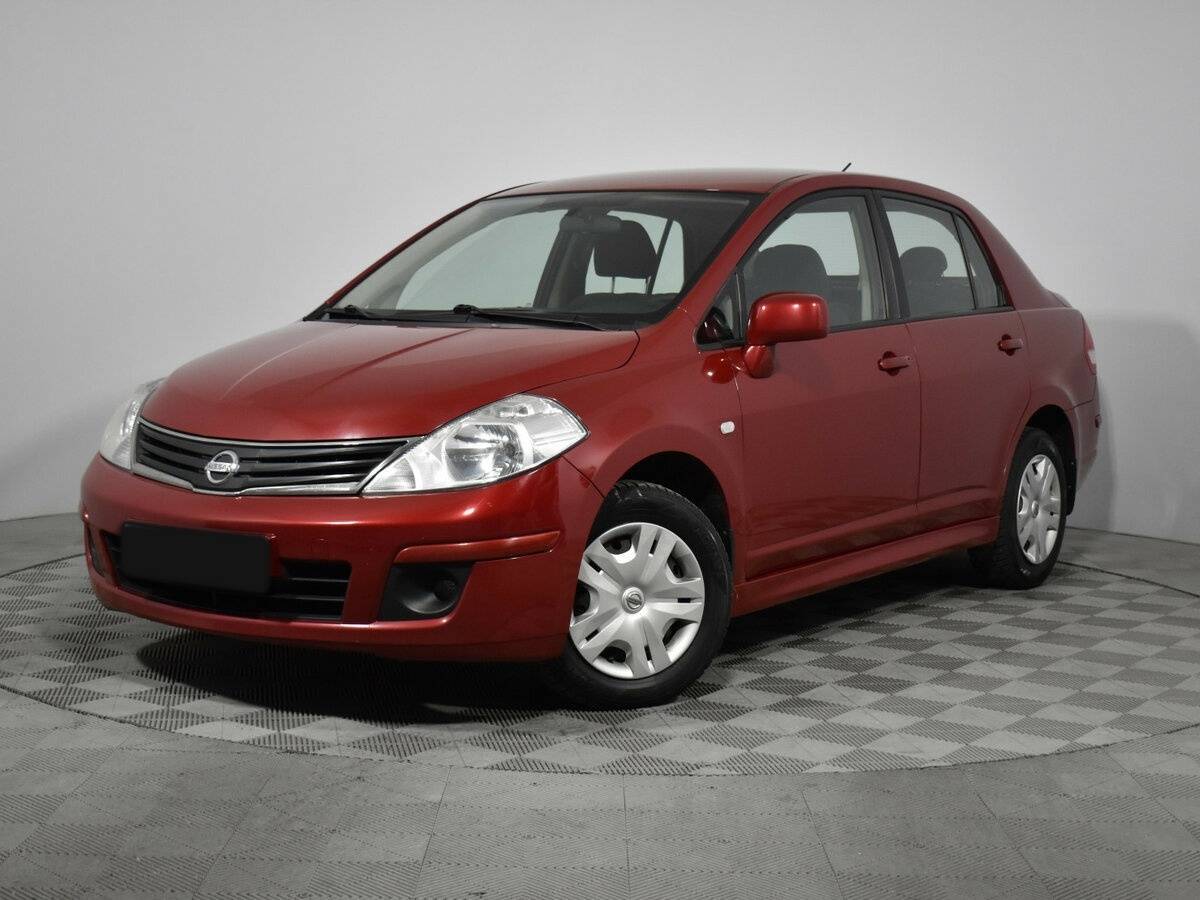 Nissan Tiida б/у, 2012, Механическая. Фото: #0