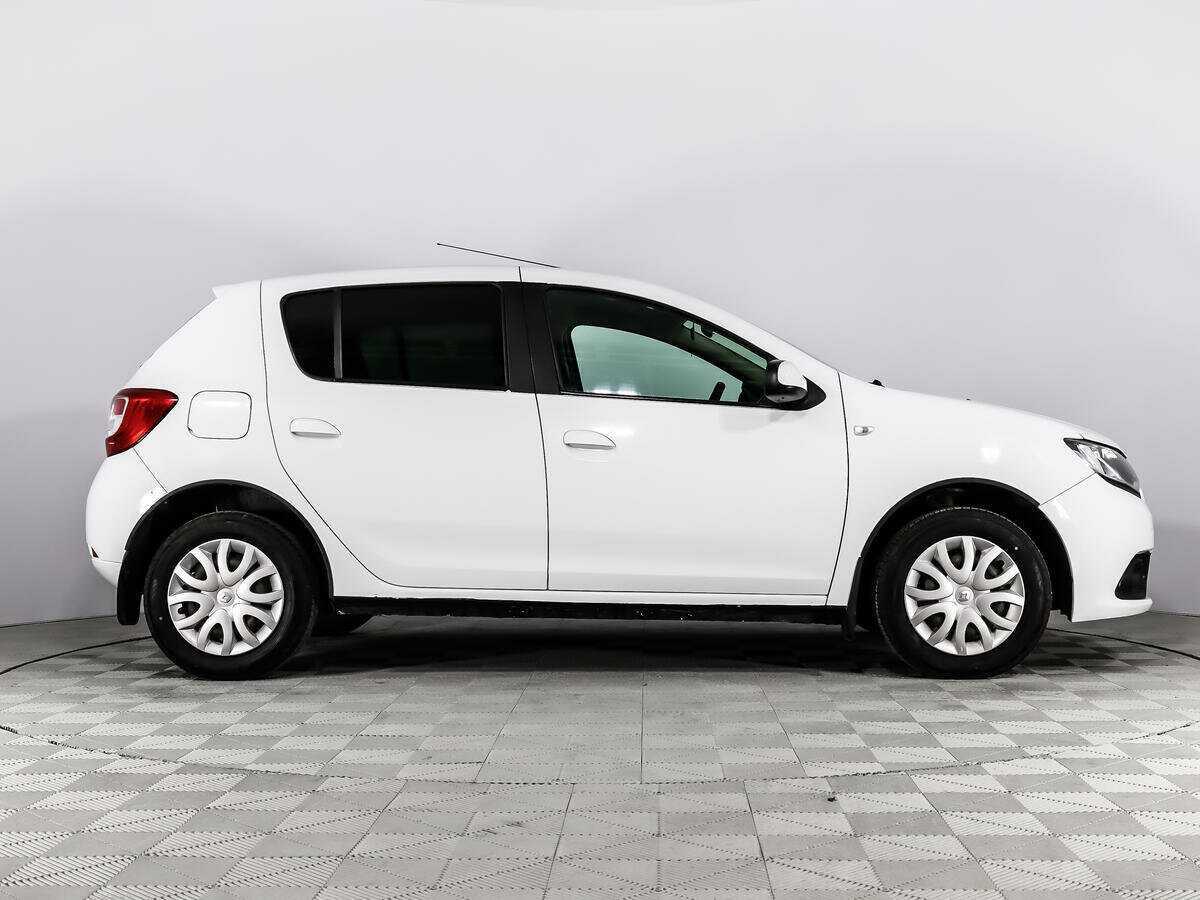 Renault Sandero б/у, 2017, Механическая. Фото: #3