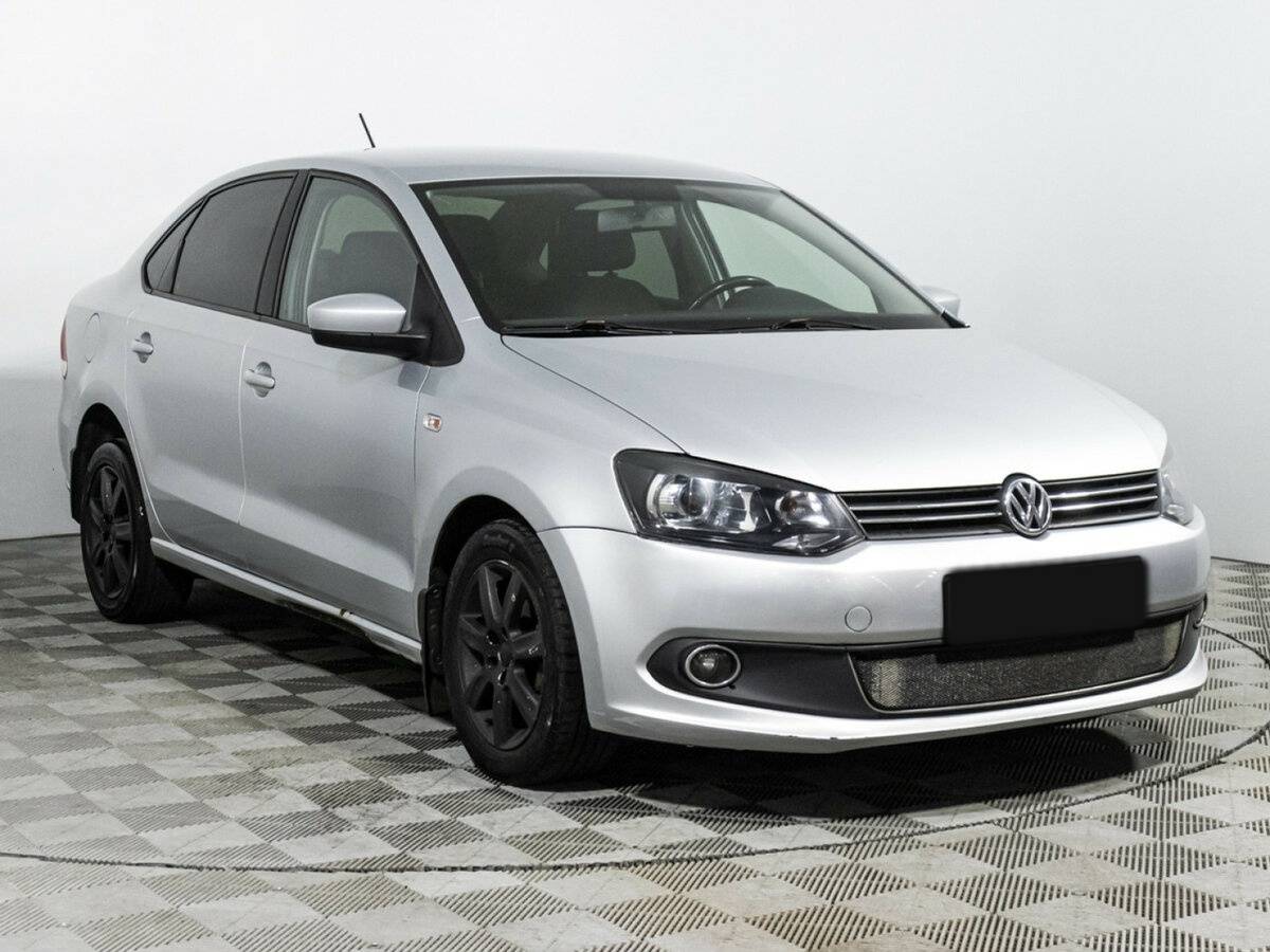 Volkswagen Polo б/у, 2013, Механическая. Фото: #2