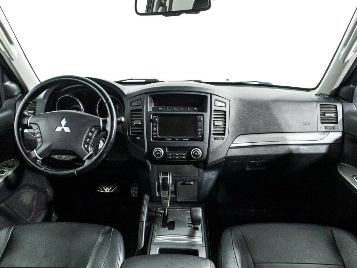 Mitsubishi Pajero б/у, 2012, Автоматическая. Фото: #12
