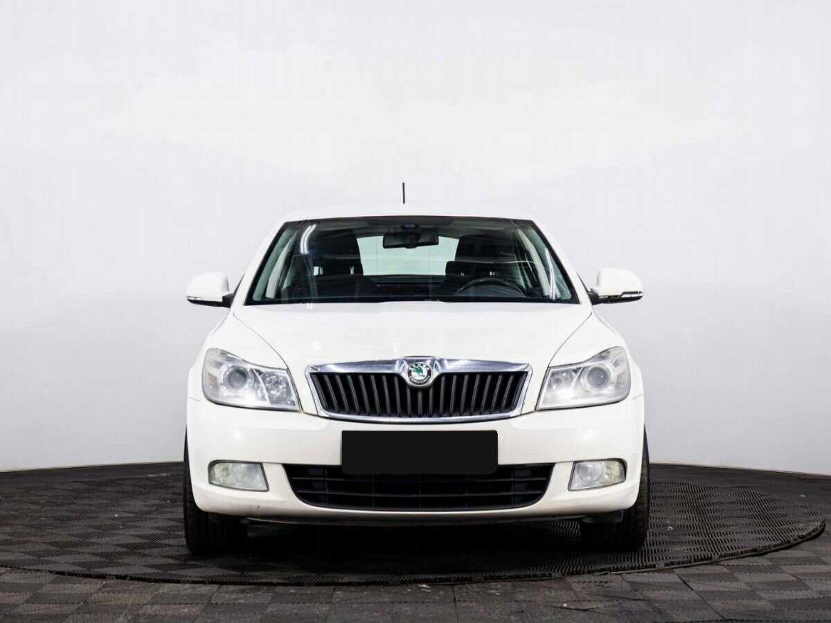 Skoda Octavia б/у, 2012, Механическая. Фото: #1