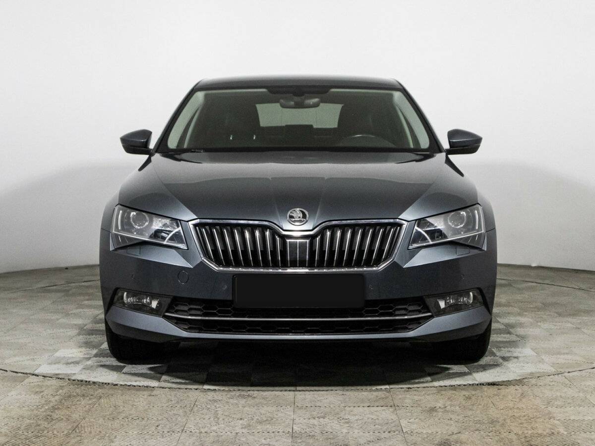 Skoda Superb б/у, 2018, Роботизированная. Фото: #1
