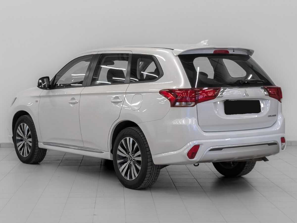 Mitsubishi Outlander б/у, 2022, Вариатор. Фото: #6