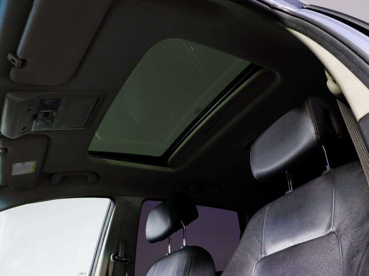 Chevrolet Captiva б/у, 2013, Автоматическая. Фото: #12