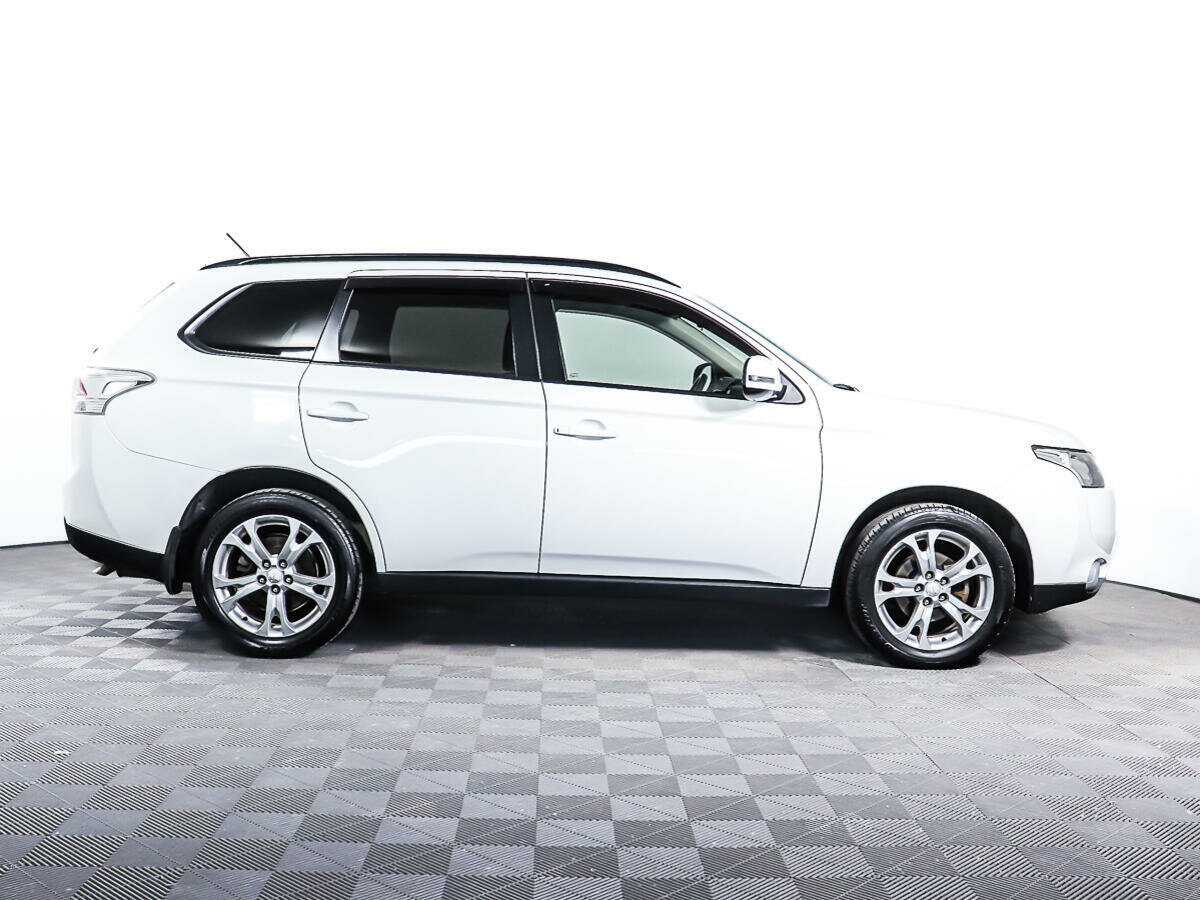 Mitsubishi Outlander б/у, 2013, Вариатор. Фото: #3