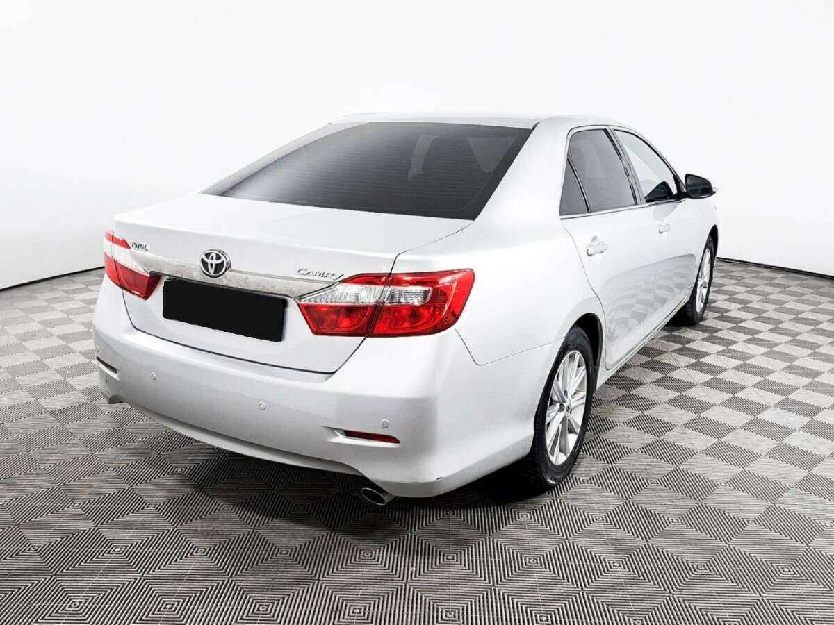 Toyota Camry б/у, 2014, Автоматическая. Фото: #3