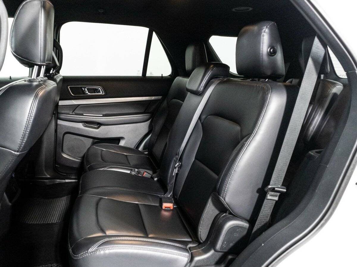 Ford Explorer б/у, 2019, Автоматическая. Фото: #7