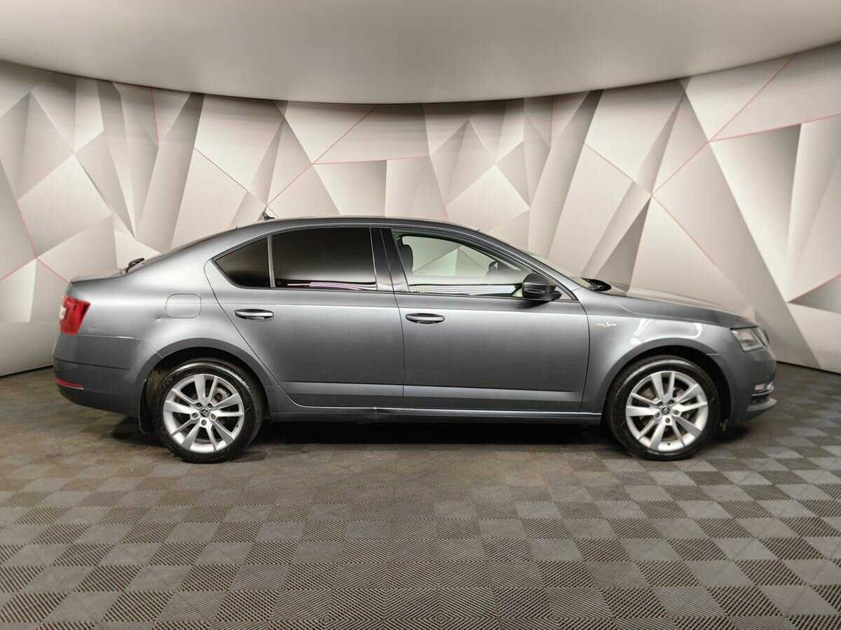 Skoda Octavia б/у, 2019, Роботизированная. Фото: #5