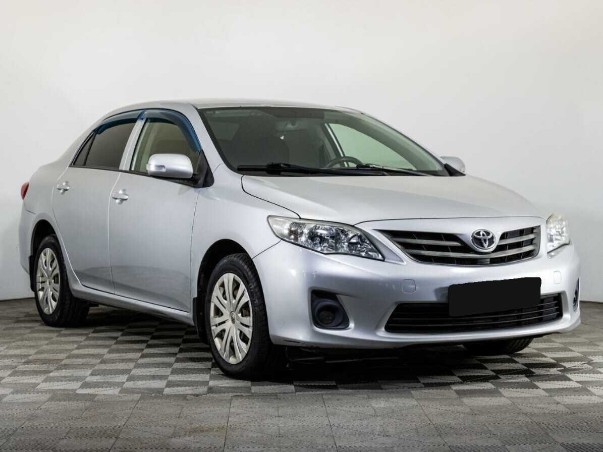 Toyota Corolla б/у, 2012, Автоматическая. Фото: #2