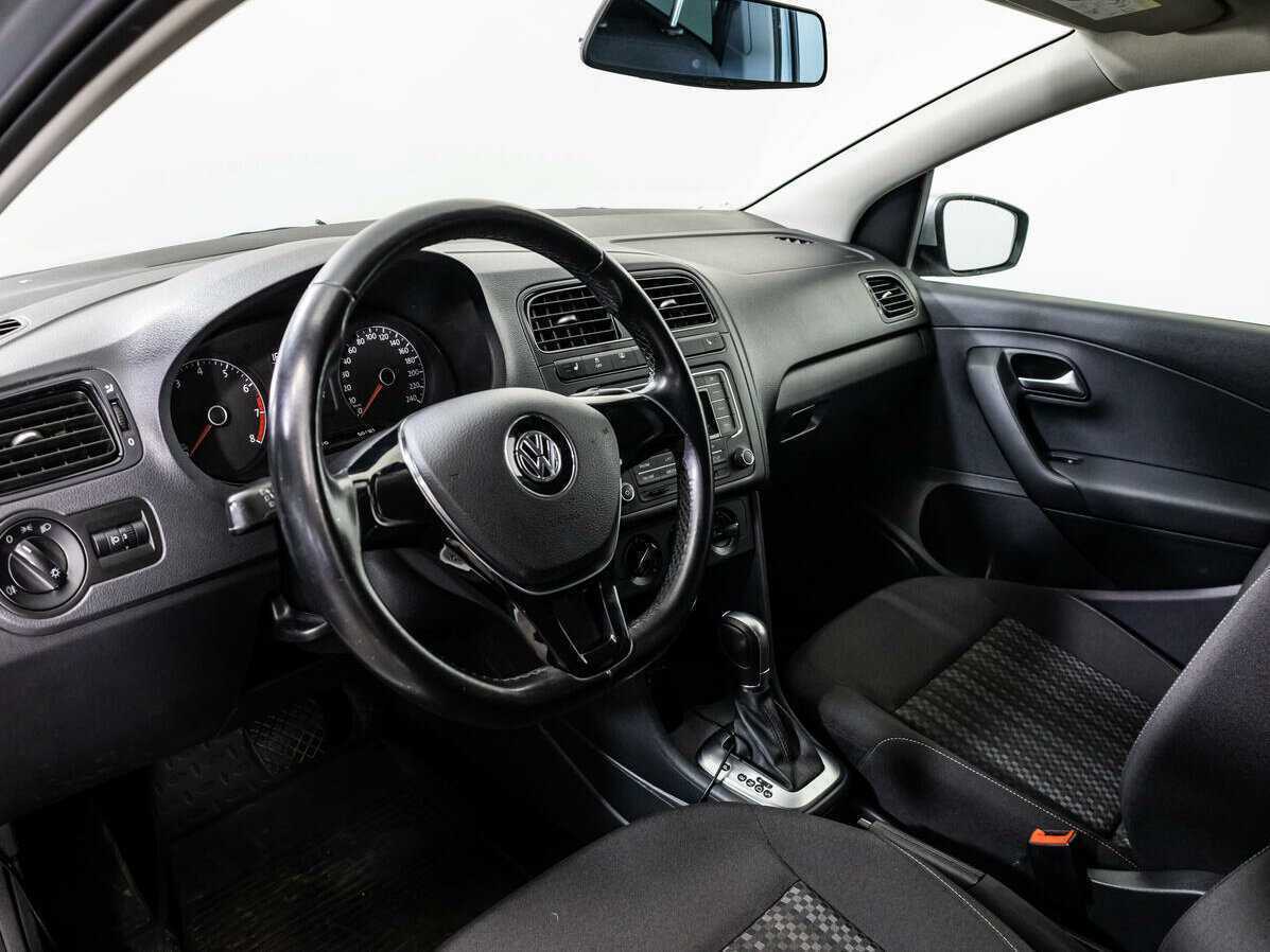 Volkswagen Polo б/у, 2016, Автоматическая. Фото: #10