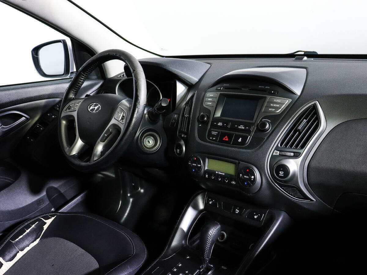 Hyundai ix35 б/у, 2014, Автоматическая. Фото: #8
