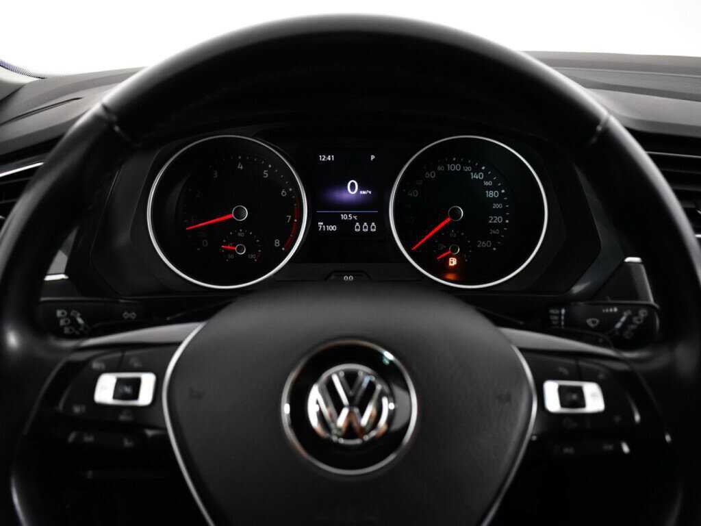 Volkswagen Tiguan б/у, 2017, Роботизированная. Фото: #10