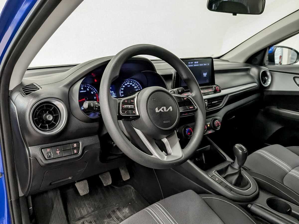 Kia Cerato б/у, 2022, Механическая. Фото: #13