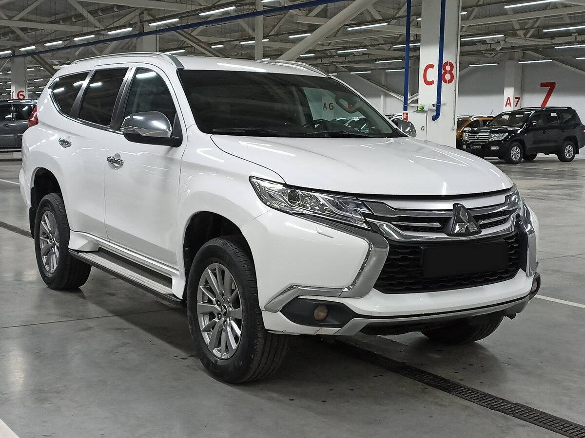 Mitsubishi Pajero Sport б/у, 2018, Механическая. Фото: #2