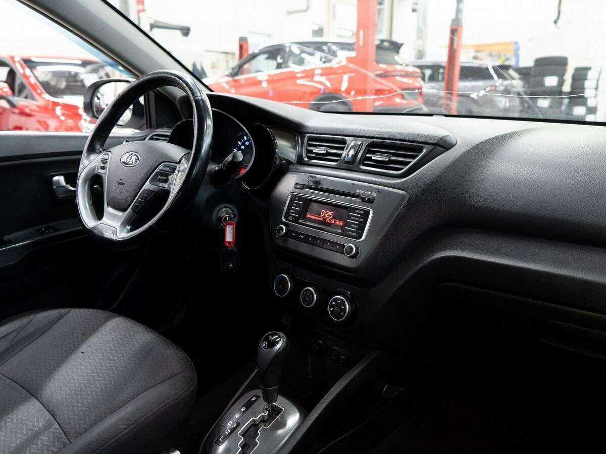 Kia Rio б/у, 2016, Автоматическая. Фото: #16