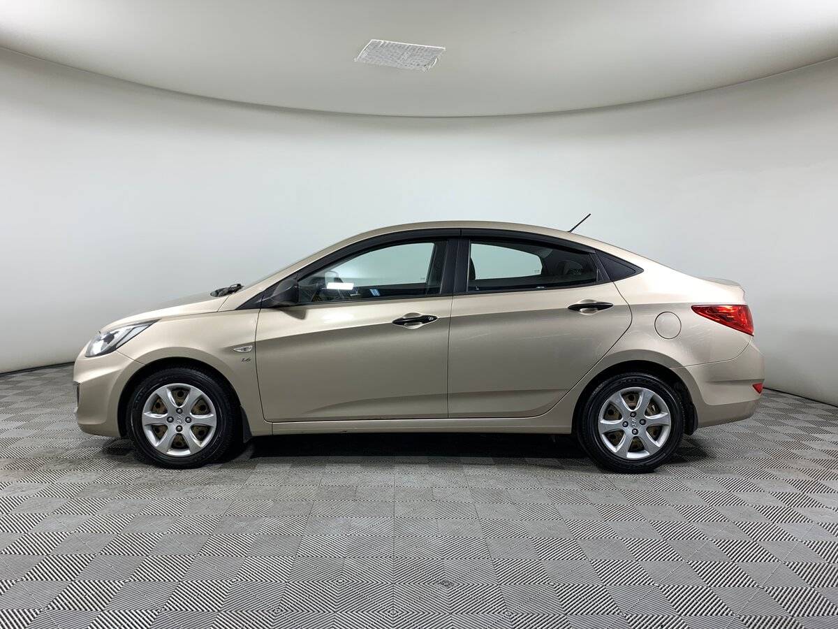 Hyundai Solaris б/у, 2012, Автоматическая. Фото: #7