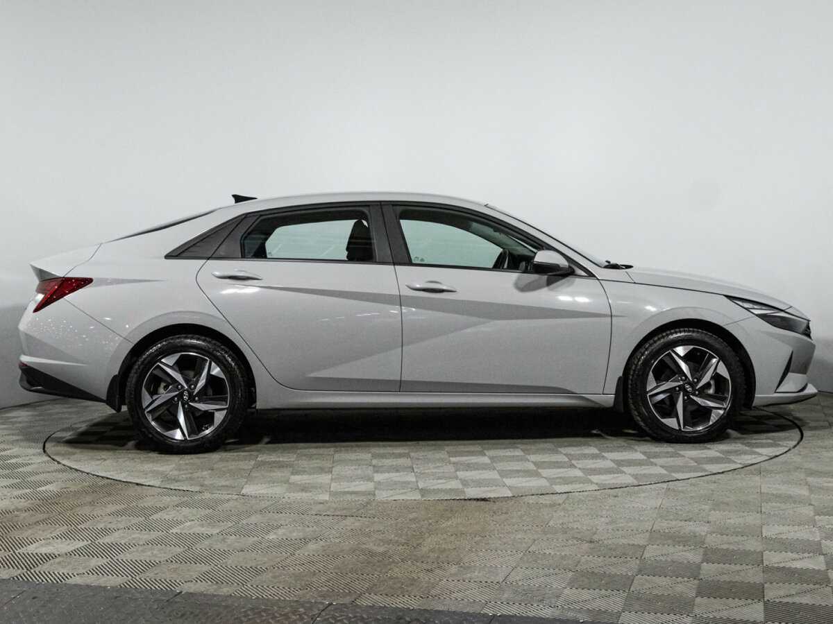 Hyundai Elantra б/у, 2023, Автоматическая. Фото: #3