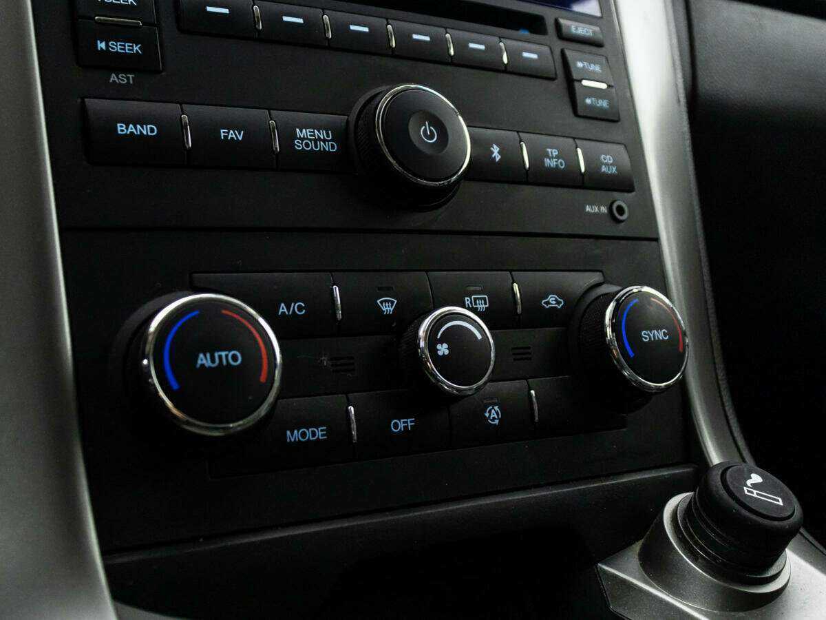 Chevrolet Captiva б/у, 2014, Автоматическая. Фото: #14