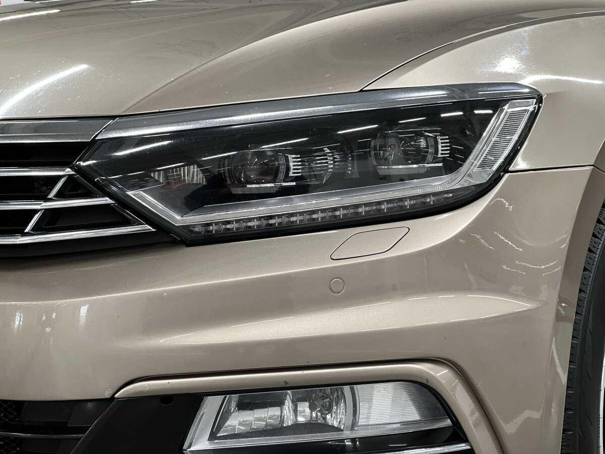 Volkswagen Passat б/у, 2016, Роботизированная. Фото: #16