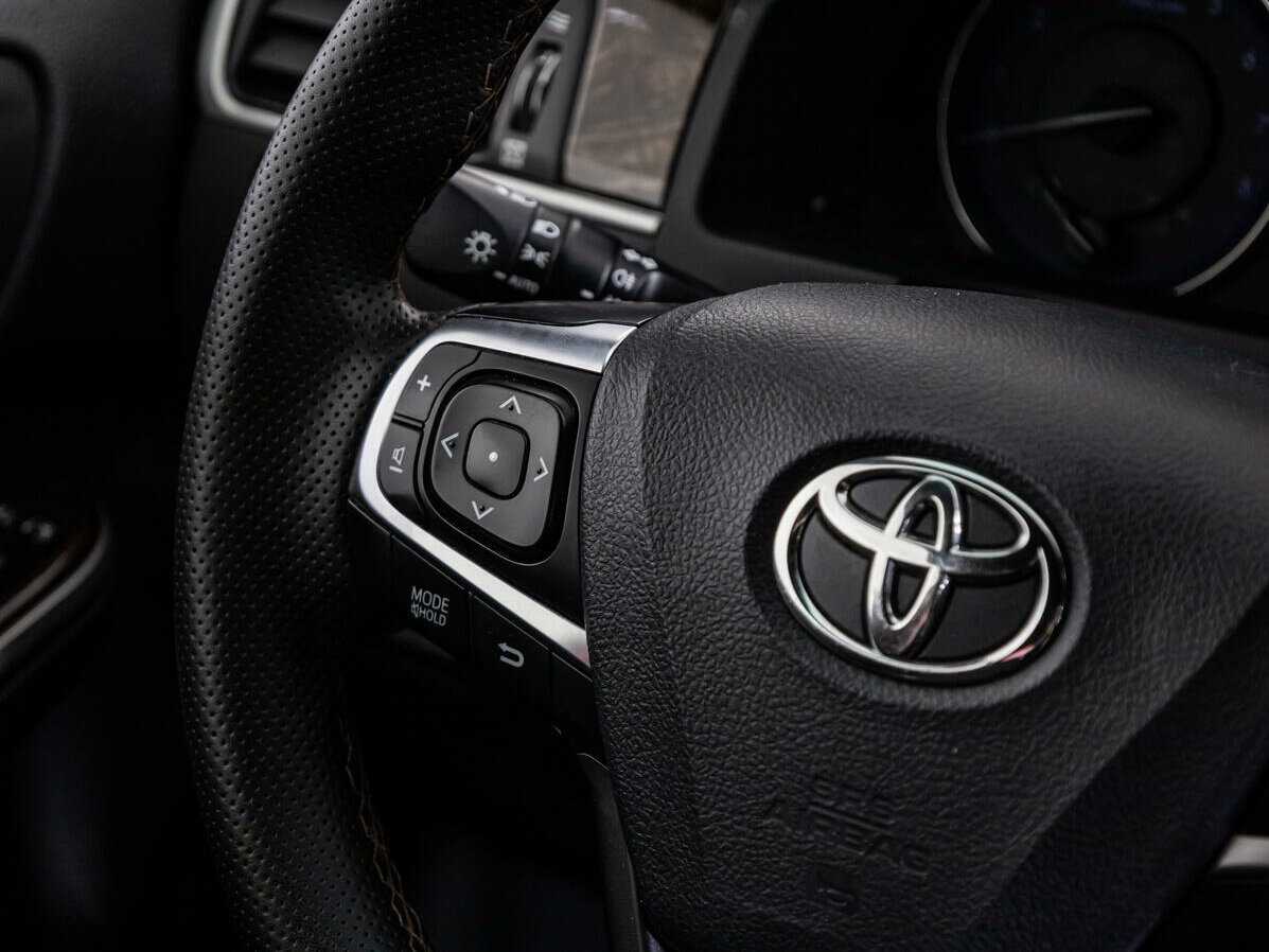 Toyota Camry б/у, 2017, Автоматическая. Фото: #18