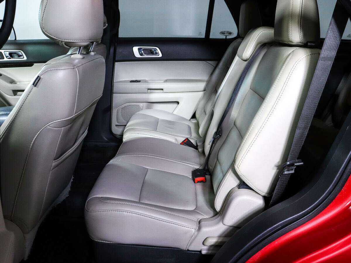 Ford Explorer б/у, 2012, Автоматическая. Фото: #6