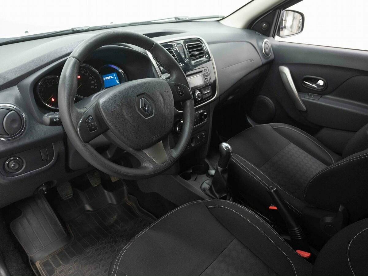 Renault Sandero б/у, 2016, Механическая. Фото: #6