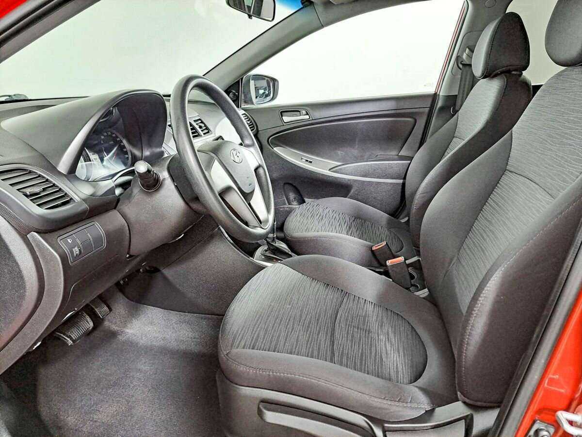 Hyundai Solaris б/у, 2016, Автоматическая. Фото: #13