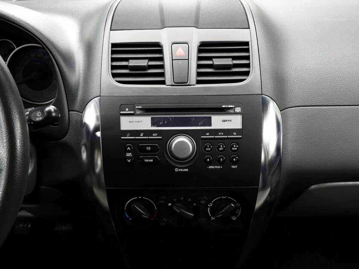 Suzuki SX4 б/у, 2013, Механическая. Фото: #19
