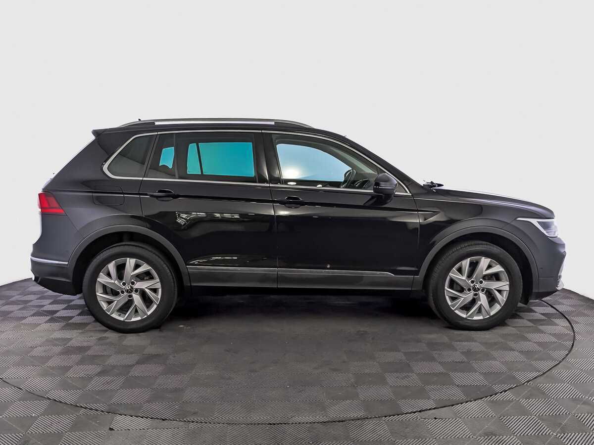Volkswagen Tiguan б/у, 2021, Роботизированная. Фото: #3