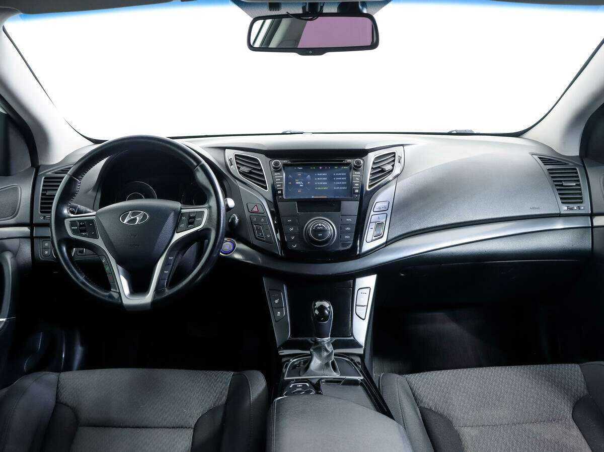 Hyundai i40 б/у, 2013, Автоматическая. Фото: #9