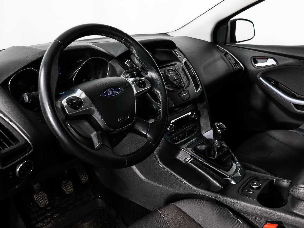 Ford Focus б/у, 2014, Механическая. Фото: #8