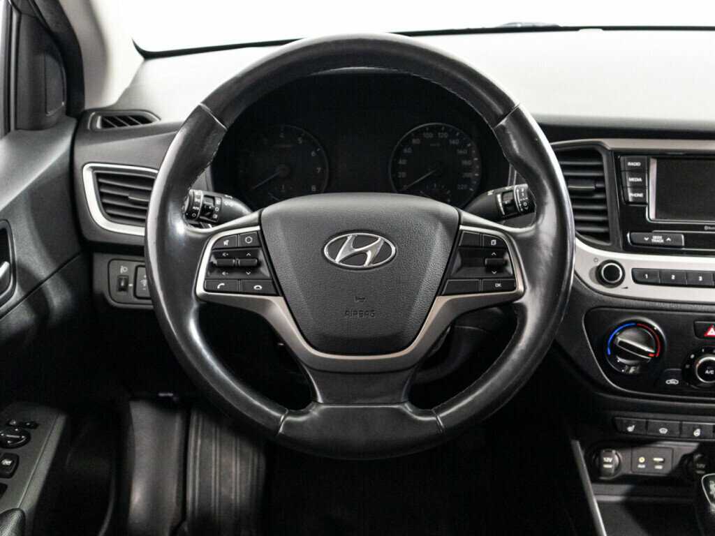 Hyundai Solaris б/у, 2018, Механическая. Фото: #16
