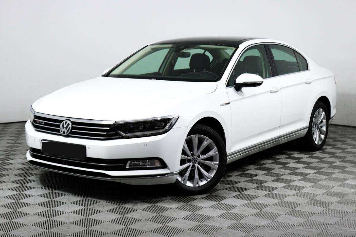 Volkswagen Passat б/у, 2018, Роботизированная. Посмотреть фото