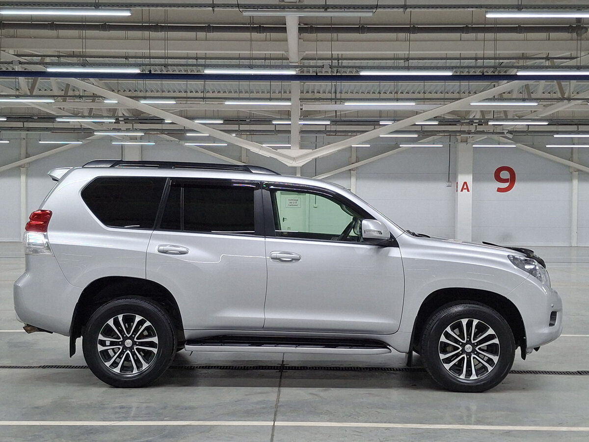 Toyota Land Cruiser Prado б/у, 2012, Автоматическая. Фото: #3