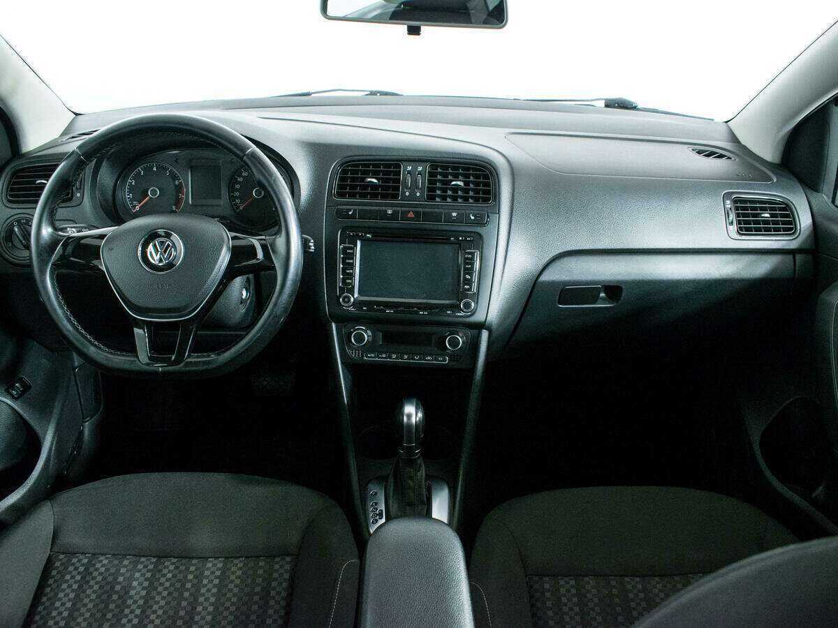 Volkswagen Polo б/у, 2015, Автоматическая. Фото: #11