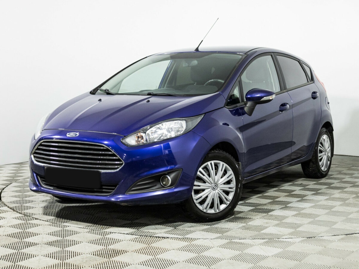 Ford Fiesta б/у, 2016, Роботизированная. Фото: #0