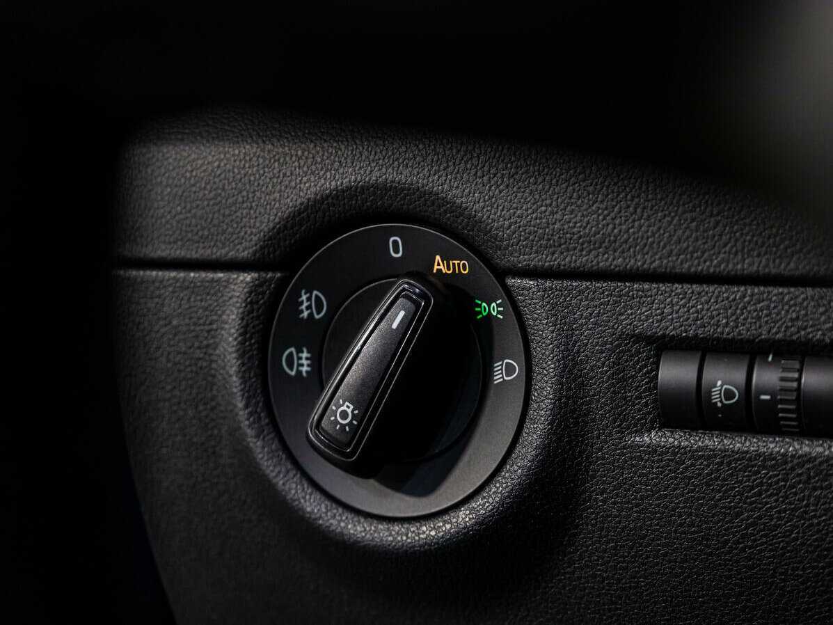Skoda Octavia б/у, 2013, Механическая. Фото: #13