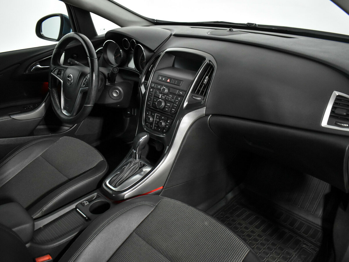 Opel Astra б/у, 2013, Автоматическая. Фото: #11