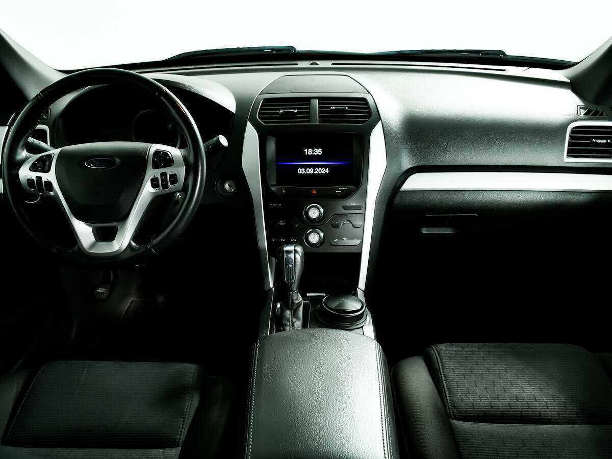 Ford Explorer б/у, 2013, Автоматическая. Фото: #10