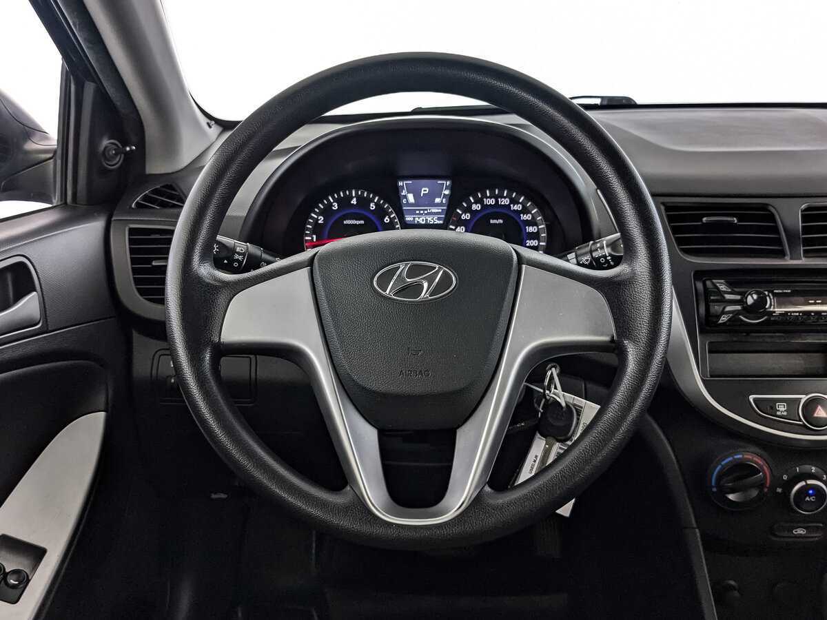 Hyundai Solaris б/у, 2013, Автоматическая. Фото: #17