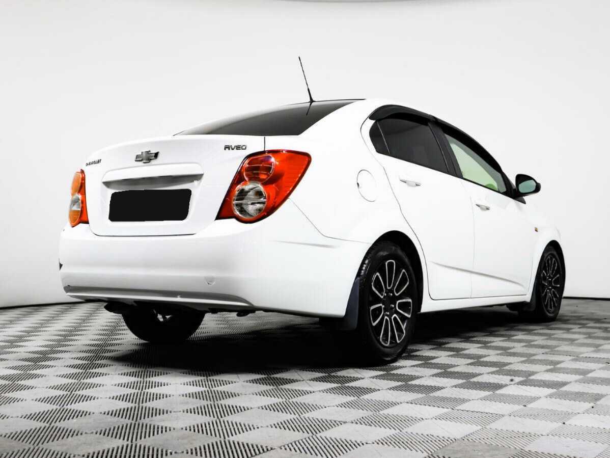 Chevrolet Aveo б/у, 2014, Механическая. Фото: #4