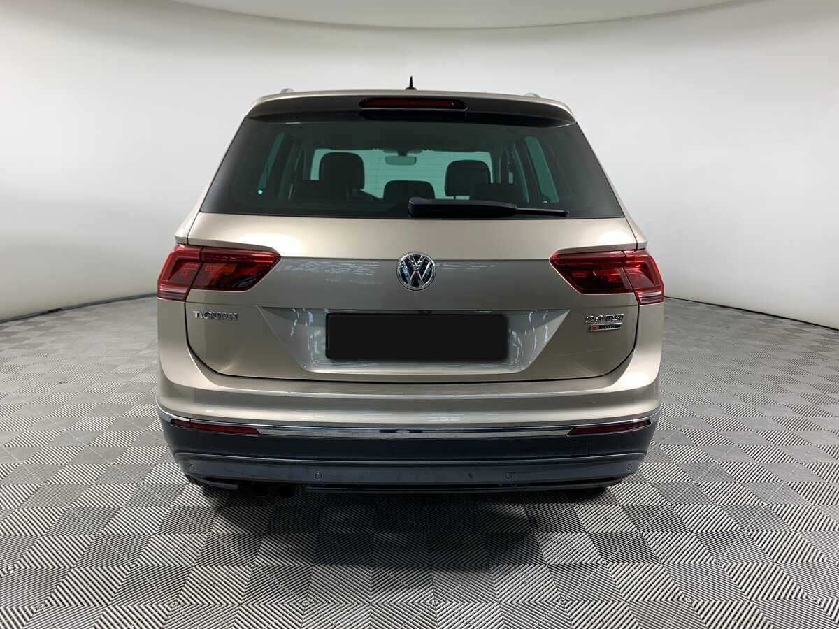 Volkswagen Tiguan б/у, 2017, Роботизированная. Фото: #5