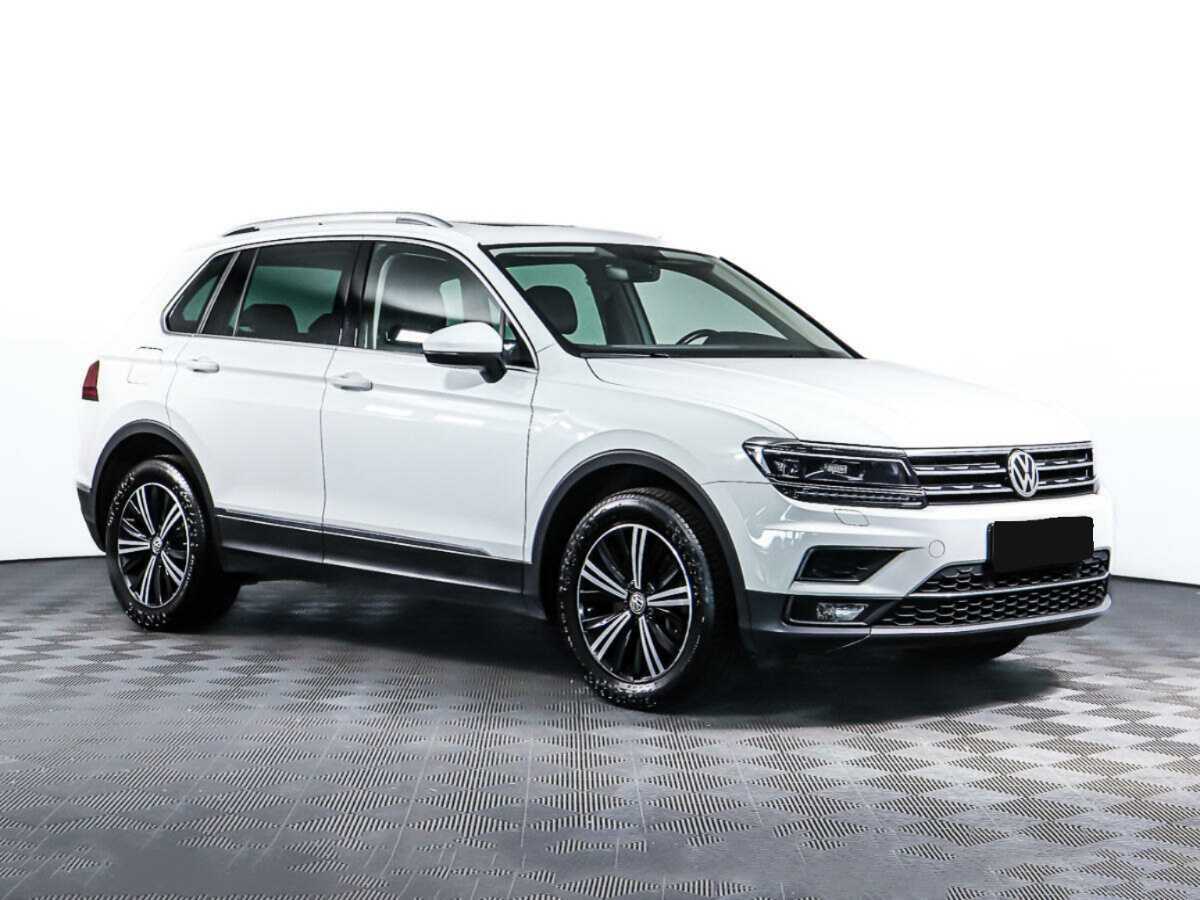 Volkswagen Tiguan б/у, 2017, Роботизированная. Фото: #2
