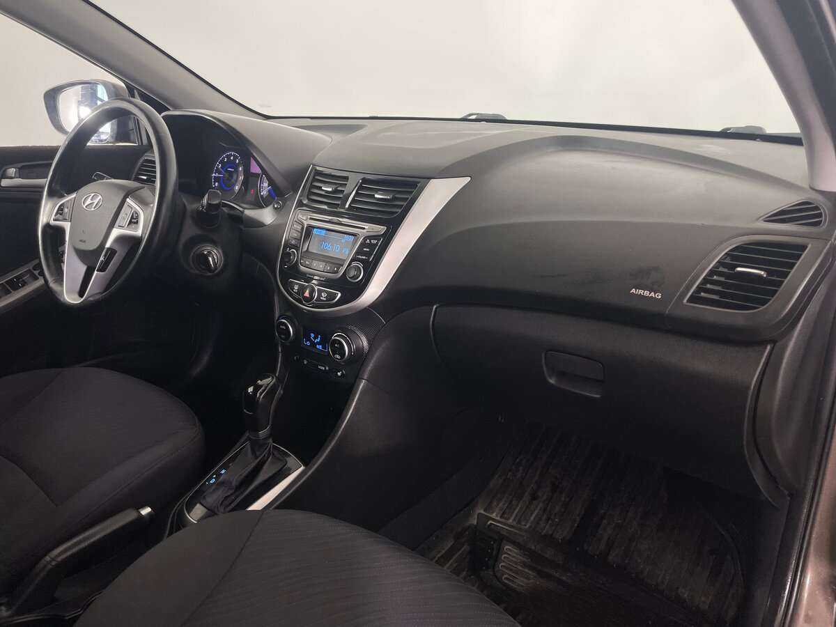 Hyundai Solaris б/у, 2016, Автоматическая. Фото: #7