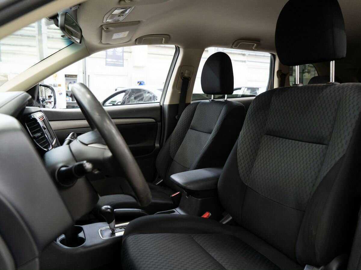 Mitsubishi Outlander б/у, 2015, Вариатор. Фото: #7