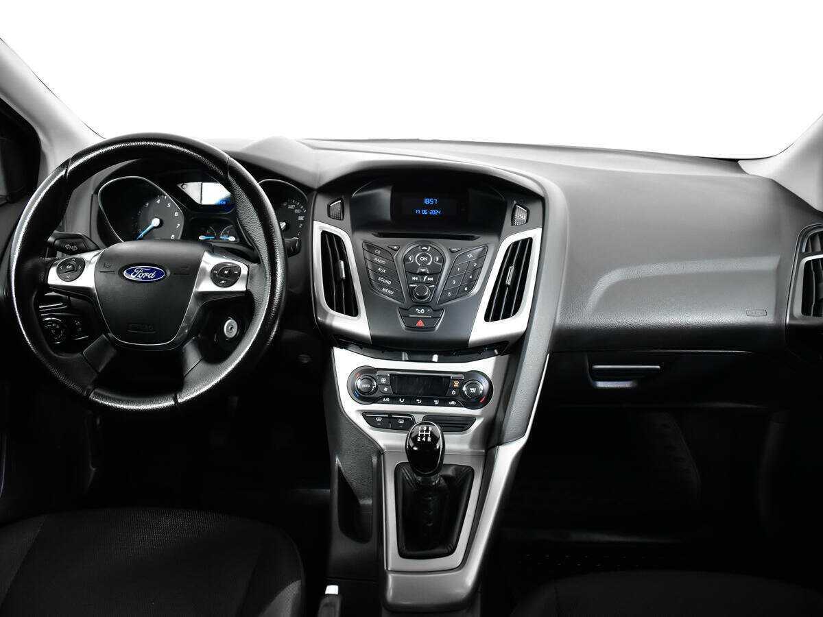 Ford Focus б/у, 2012, Механическая. Фото: #9