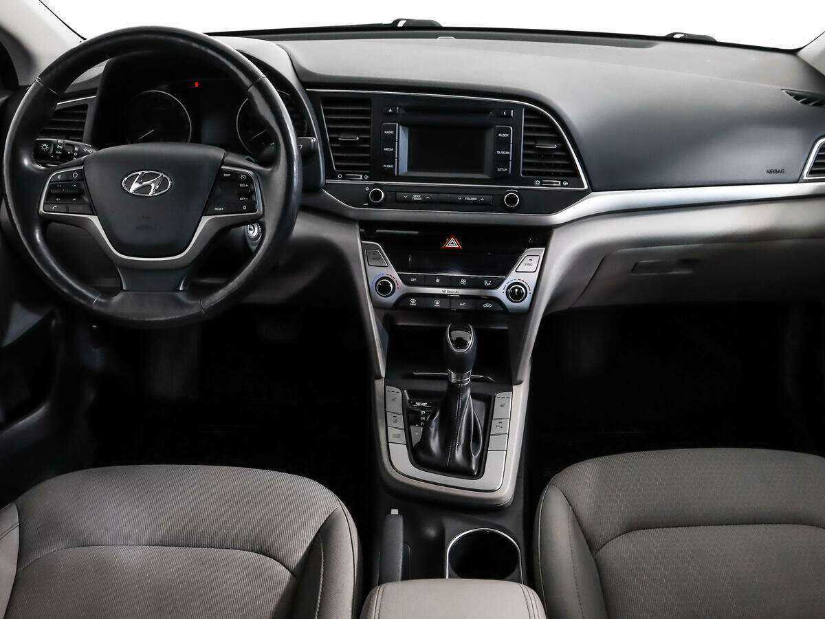 Hyundai Elantra б/у, 2017, Автоматическая. Фото: #11