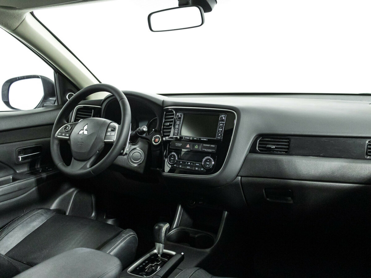Mitsubishi Outlander б/у, 2014, Автоматическая. Фото: #8