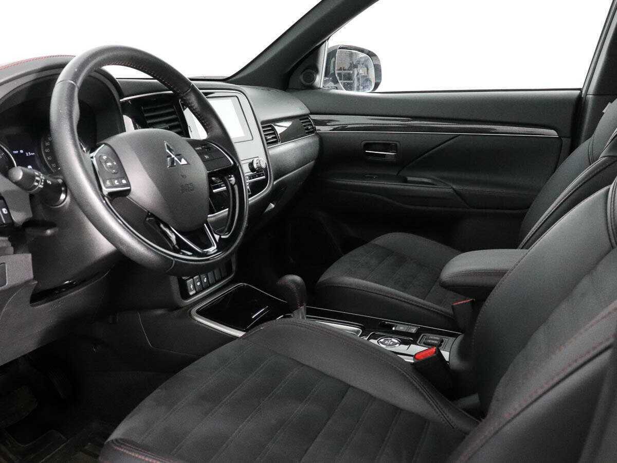 Mitsubishi Outlander б/у, 2021, Вариатор. Фото: #10
